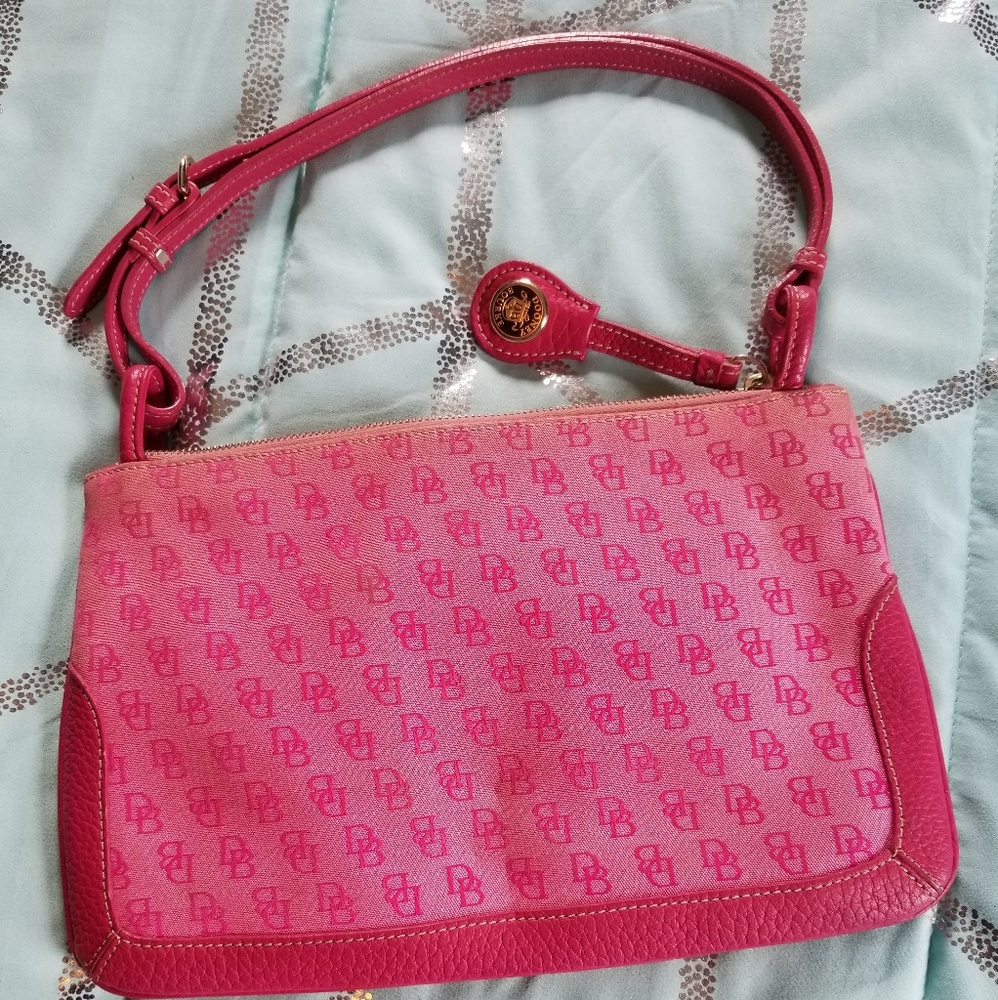 Dooney & Bourke